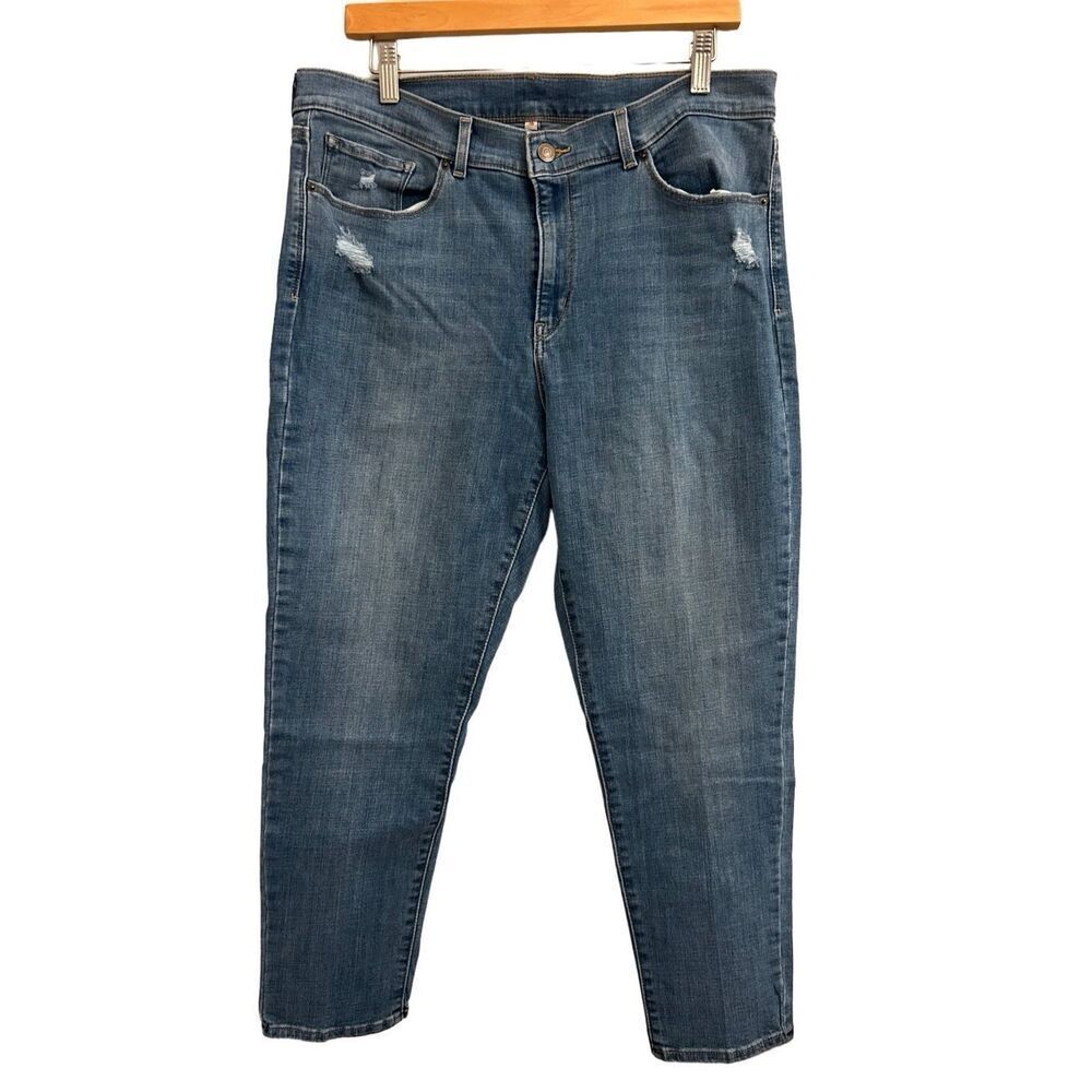 Levi's stretchy slim ankle jeans lightly distressed size 16